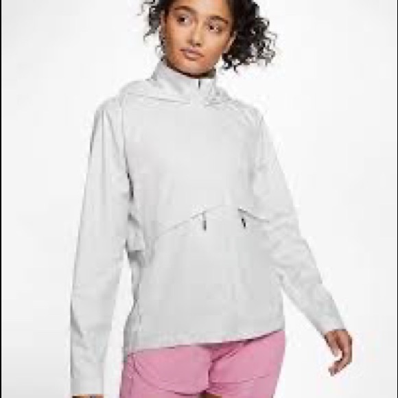 Nike Jackets & Blazers - Nike Womens Essential Running Jacket Packable sz M